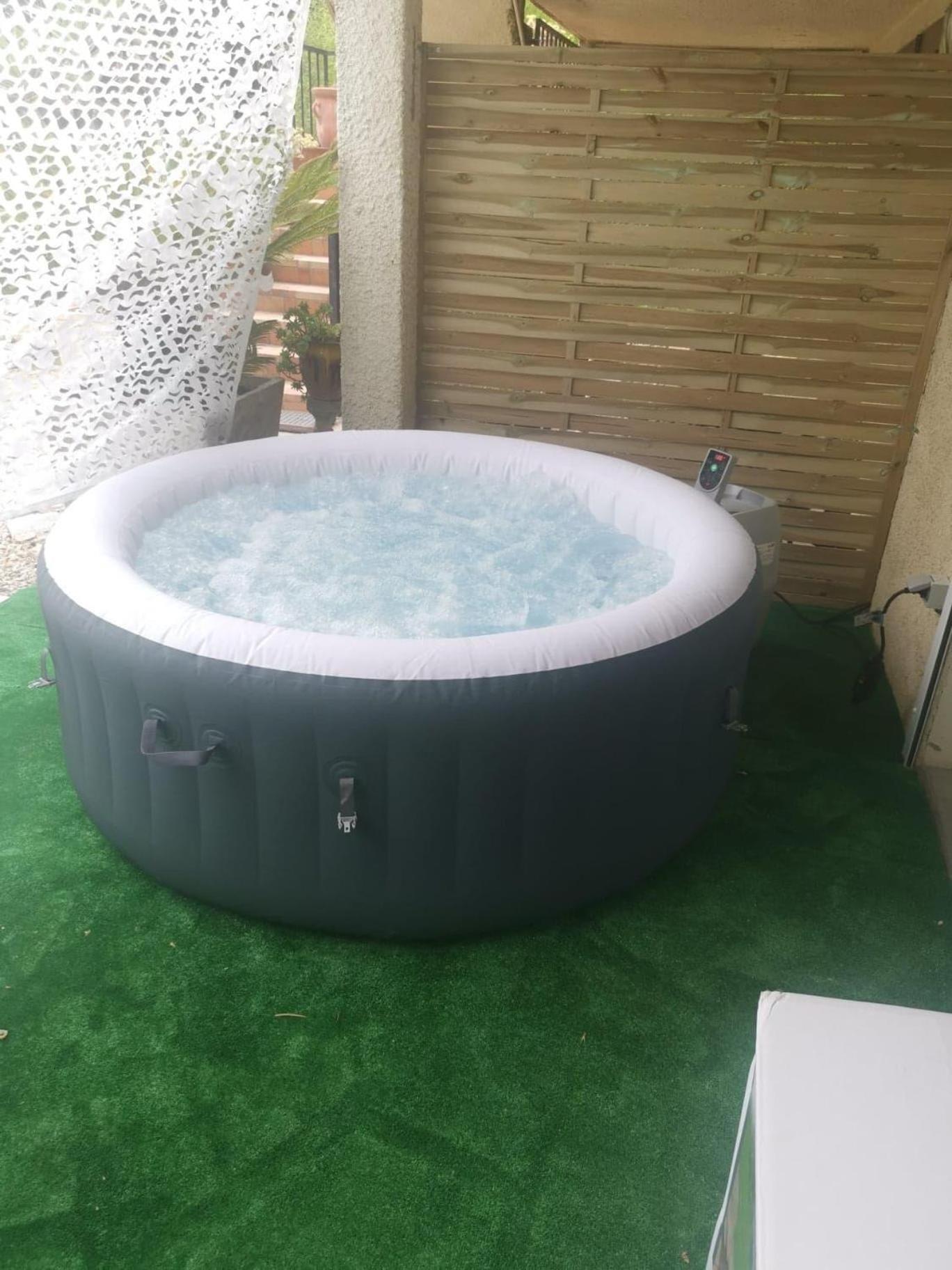 Appart-One Terrasse Jacuzzi Parking 卡尔卡松 外观 照片